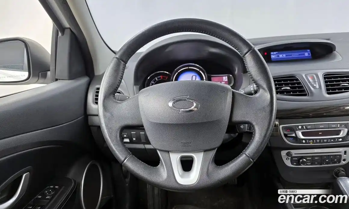 Renault SM3 2014 1.6 Автомат в Москве № 106091, фото 4