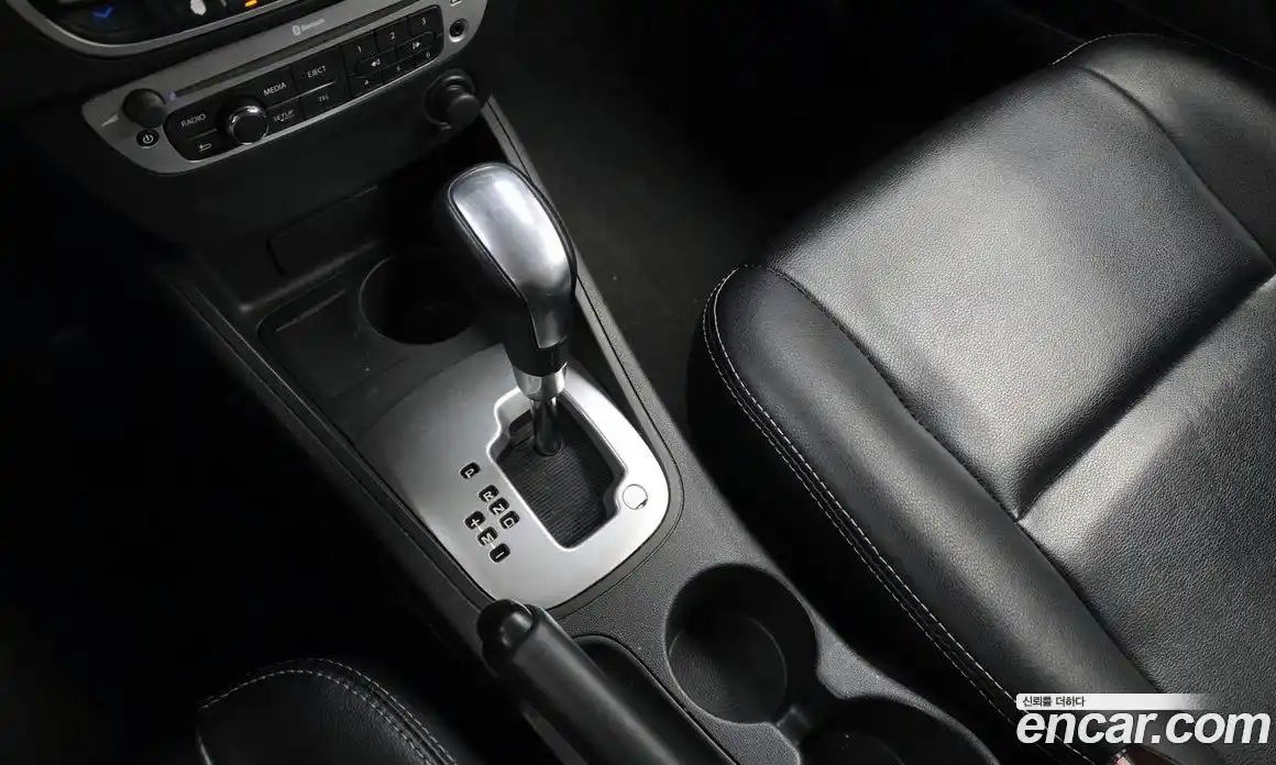 Renault SM3 2014 1.6 Автомат в Москве № 106091, фото 9