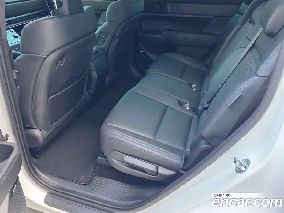 Hyundai Santa Fe 2025 1.6 Автомат в Москве № 107933, фото 15