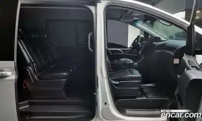 Hyundai Staria 2025 1.6 Автомат в Москве № 108286, миниатюра 11