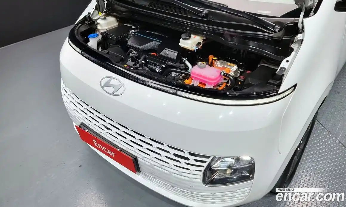 Hyundai Staria 2025 1.6 Автомат в Москве № 108286, фото 13