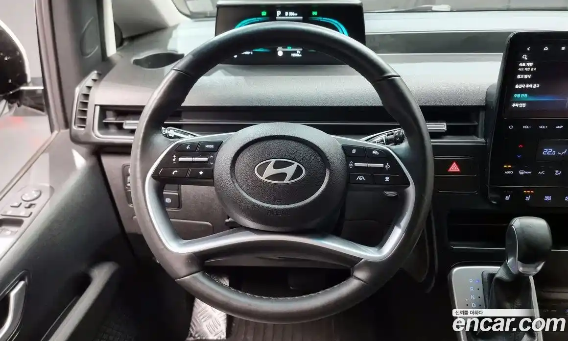 Hyundai Staria 2025 1.6 Автомат в Москве № 108286, фото 16