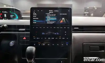 Hyundai Staria 2025 1.6 Автомат в Москве № 108286, миниатюра 10