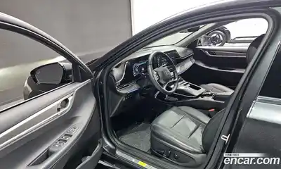 Hyundai Grandeur 2023 2.5 Автомат в Москве № 108362, миниатюра 11