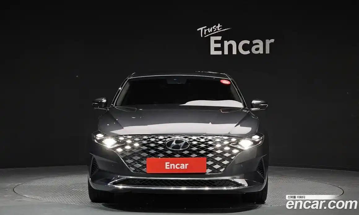 Hyundai Grandeur 2023 2.5 Автомат в Москве № 108362, фото 3