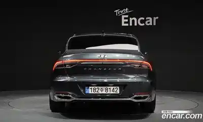 Hyundai Grandeur 2023 2.5 Автомат в Москве № 108362, миниатюра 4