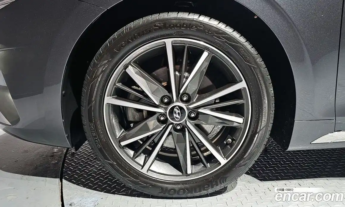 Hyundai Grandeur 2023 2.5 Автомат в Москве № 108362, фото 5