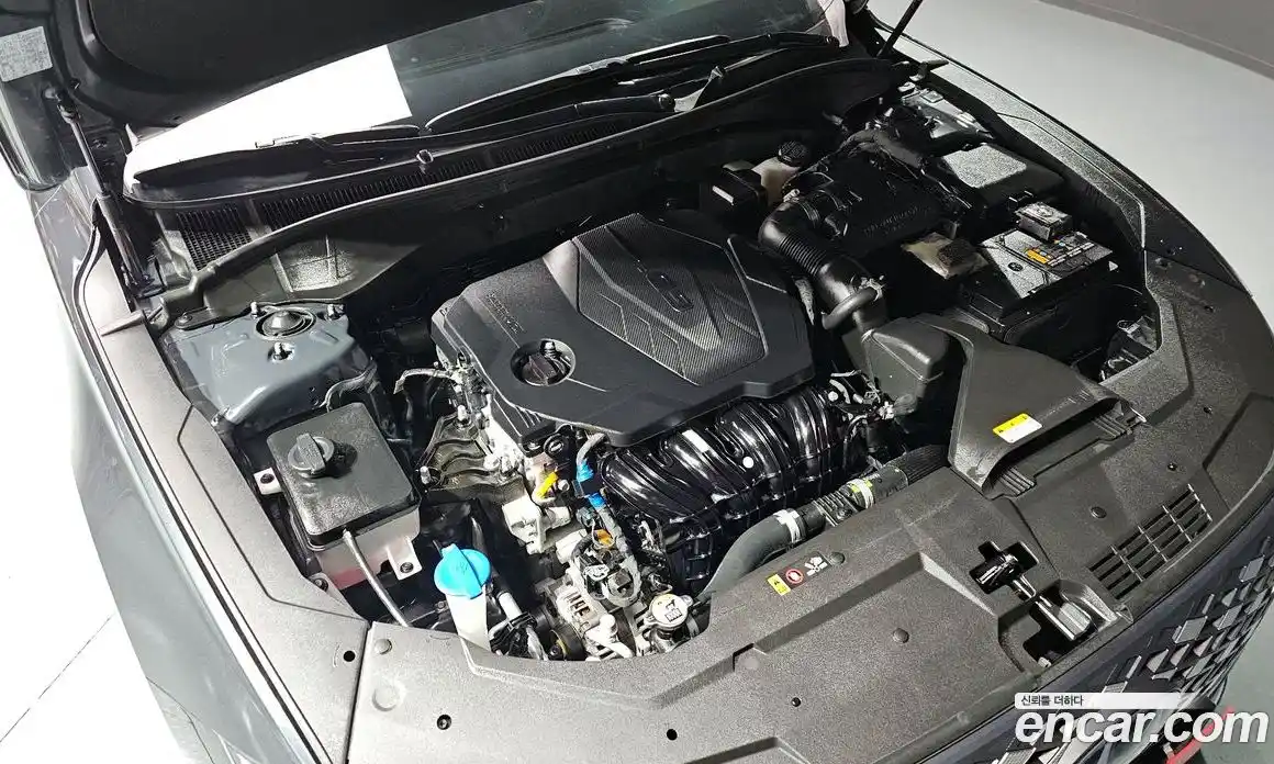 Hyundai Grandeur 2023 2.5 Автомат в Москве № 108362, фото 6