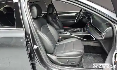 Hyundai Grandeur 2023 2.5 Автомат в Москве № 108362, миниатюра 10