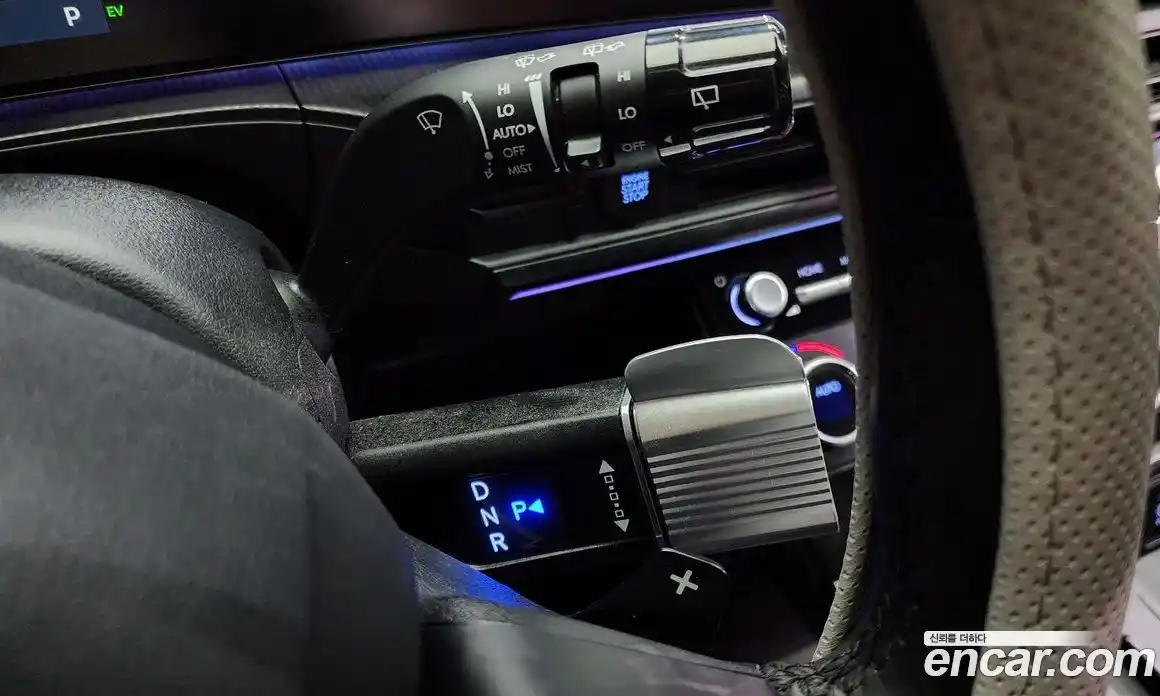 Hyundai Santa Fe 2024 1.6 Автомат в Москве № 108870, фото 20