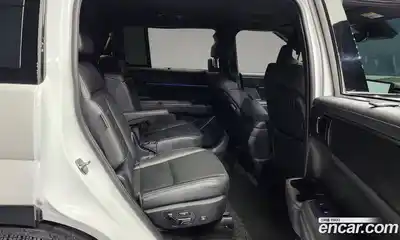 Hyundai Santa Fe 2024 1.6 Автомат в Москве № 108870, миниатюра 9