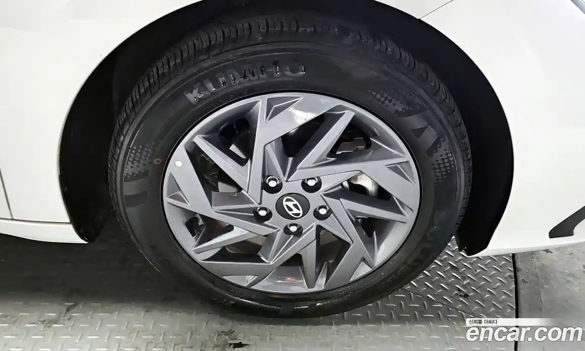 Hyundai Avante 2024 1.6 Автомат в Москве № 109133, фото 4