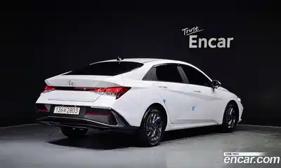 Hyundai Avante 2024 1.6 Автомат в Москве № 109133, миниатюра 5