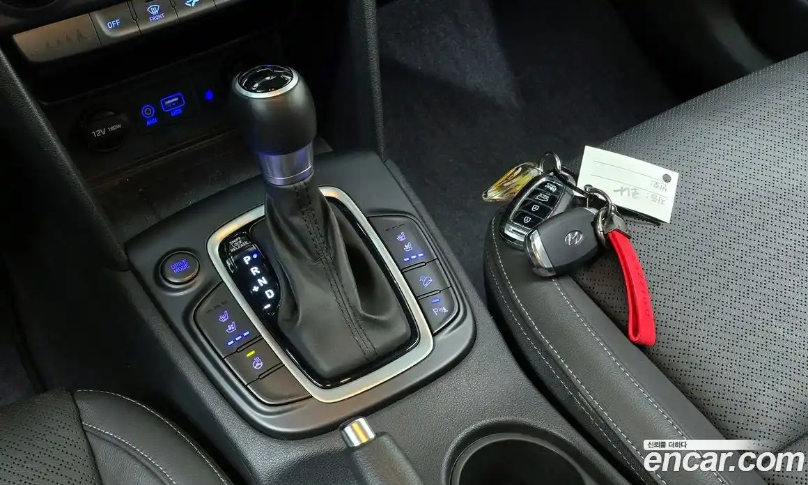 Hyundai Kona 2018 1.6 Автомат в Москве № 109724, фото 14