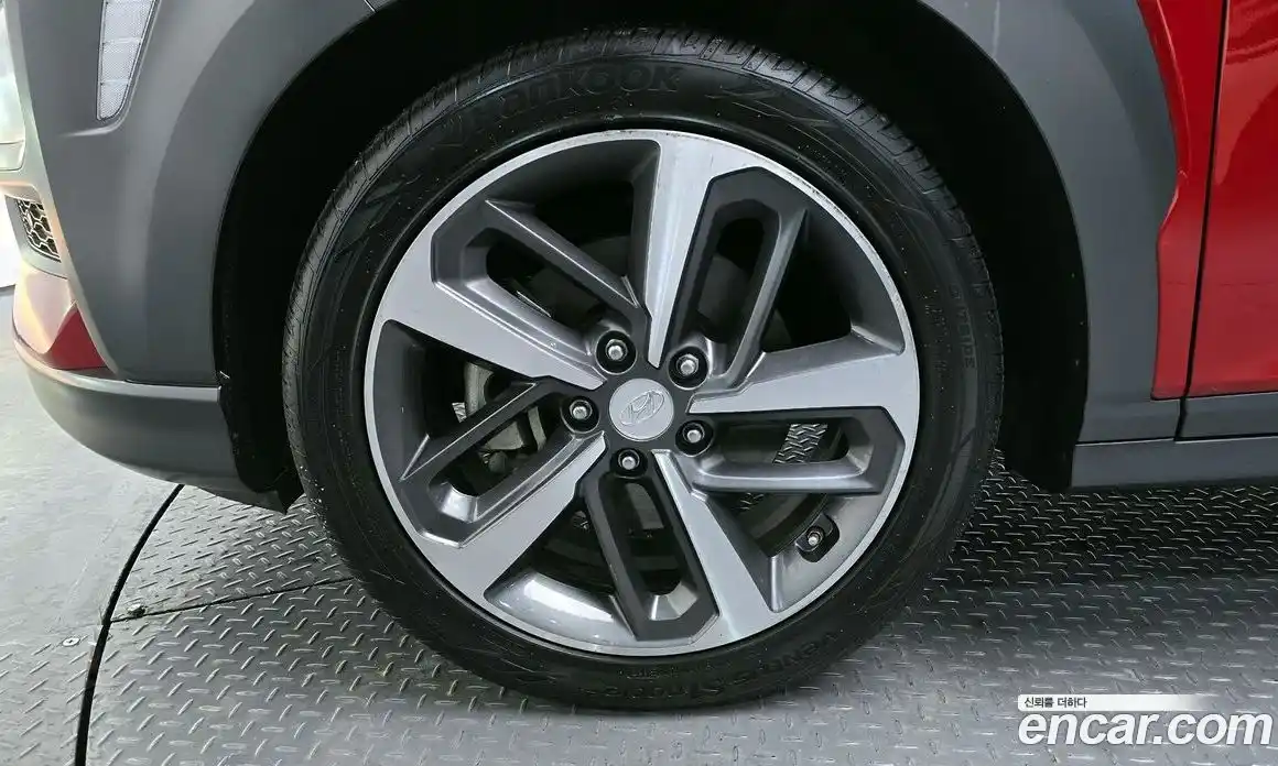 Hyundai Kona 2018 1.6 Автомат в Москве № 109724, фото 3