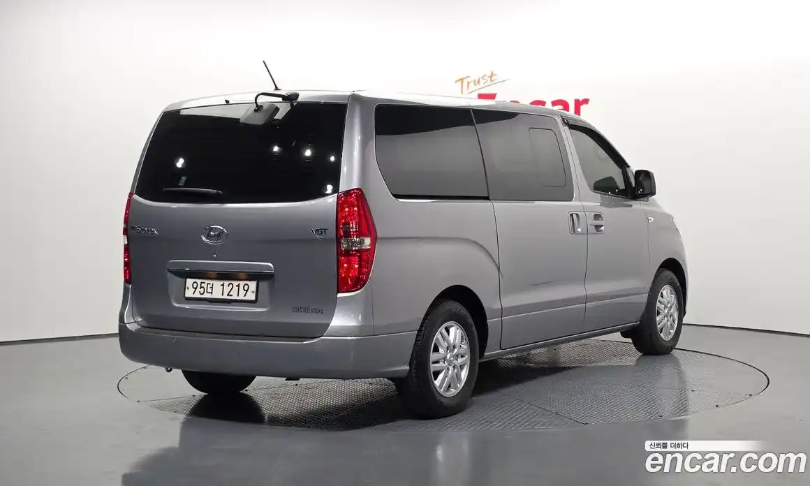 Hyundai Starex 2021 2.5 Автомат в Москве № 112369, фото 15