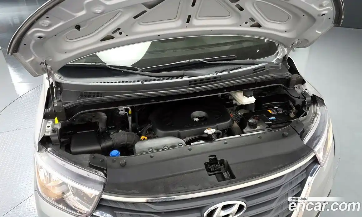 Hyundai Starex 2021 2.5 Автомат в Москве № 112369, фото 18