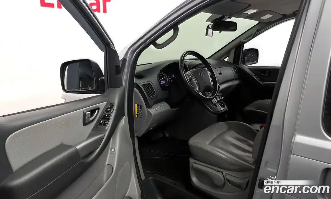 Hyundai Starex 2021 2.5 Автомат в Москве № 112369, фото 5