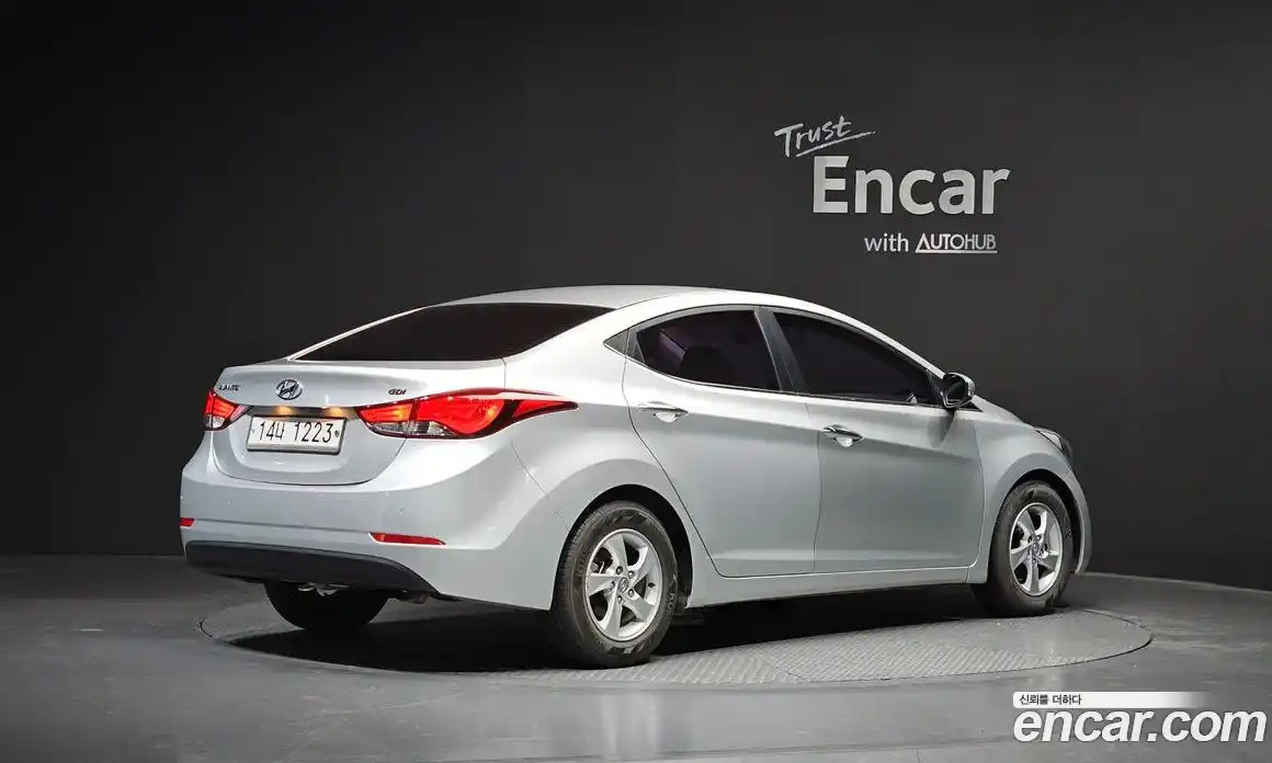 Hyundai Avante 2014 1.6 Автомат в Москве № 112444, фото 17