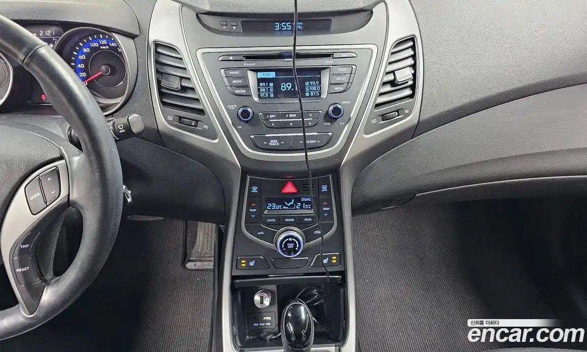 Hyundai Avante 2014 1.6 Автомат в Москве № 112444, фото 20