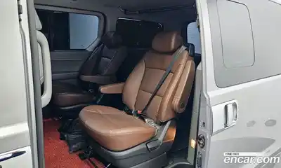 Hyundai Starex 2017 2.5 Автомат в Москве № 112813, миниатюра 11
