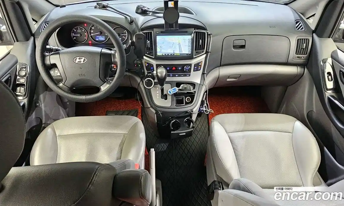 Hyundai Starex 2017 2.5 Автомат в Москве № 112813, фото 7