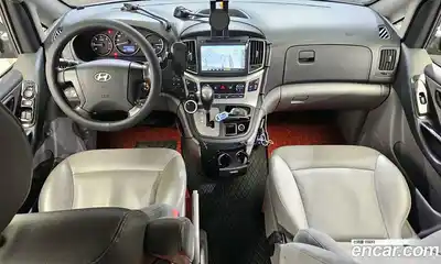 Hyundai Starex 2017 2.5 Автомат в Москве № 112813, миниатюра 7