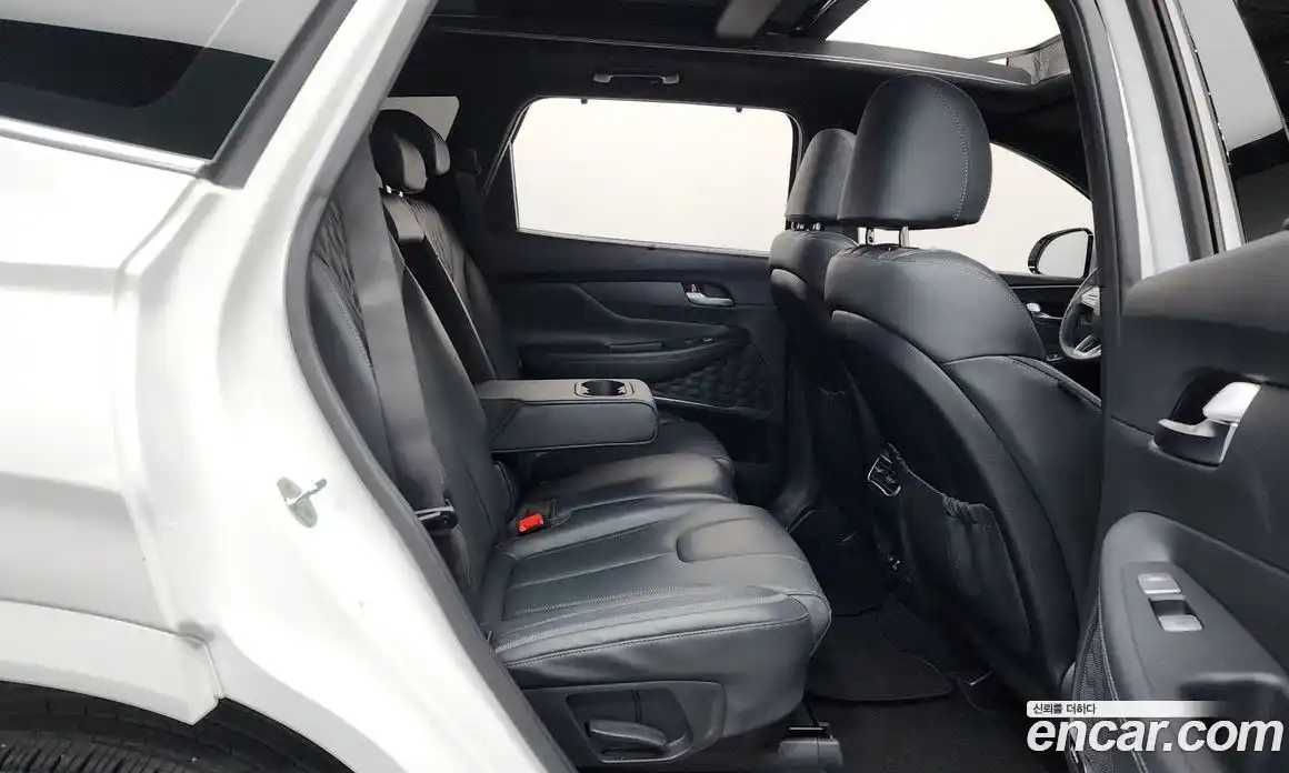 Hyundai Santa Fe 2023 2.5 Автомат в Москве № 112848, фото 10