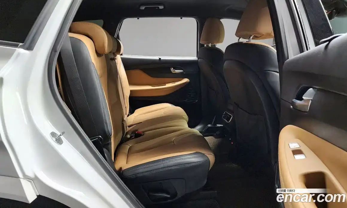 Hyundai Santa Fe 2022 2.5 Автомат в Москве № 113961, фото 16