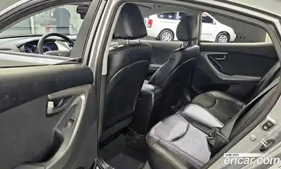 Hyundai Avante 2011 1.6 Механическая в Москве № 114844, миниатюра 11