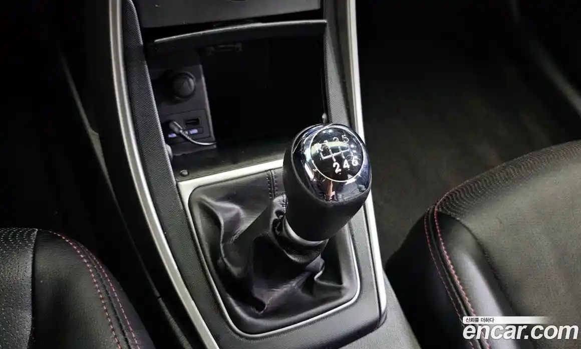 Hyundai Avante 2011 1.6 Механическая в Москве № 114844, фото 9