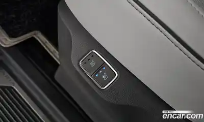 Hyundai Staria 2025 2.2 Автомат в Москве № 119511, миниатюра 3