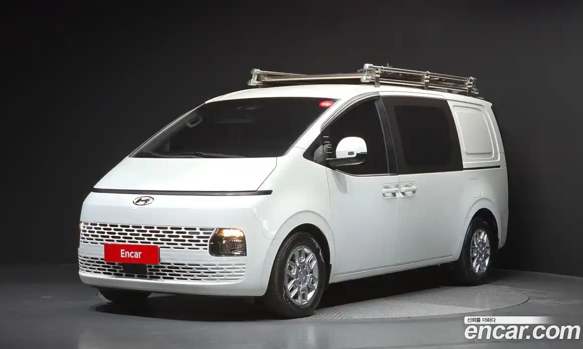 Hyundai Staria 2022 2.2 Автомат в Москве № 119799, фото 13