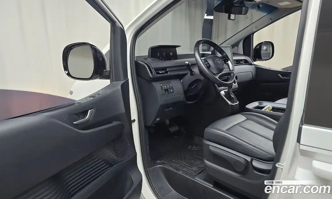 Hyundai Staria 2022 2.2 Автомат в Москве № 119799, фото 17