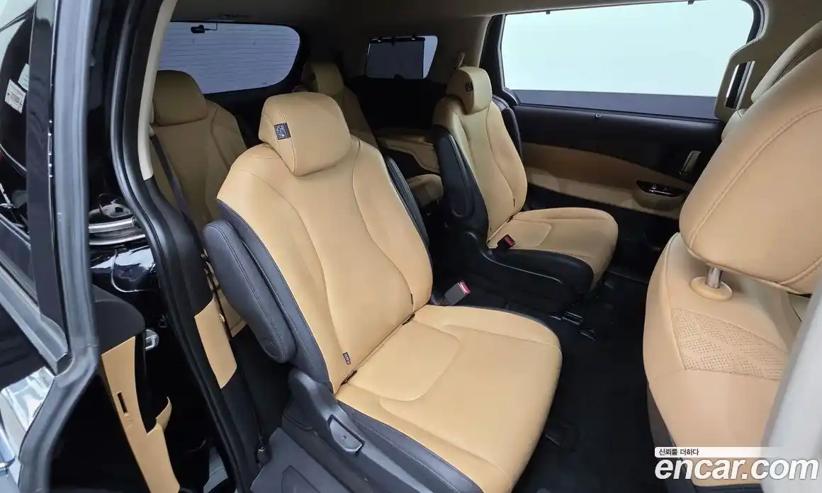 Kia Canival 2023 2.2 Автомат в Москве № 122133, фото 20