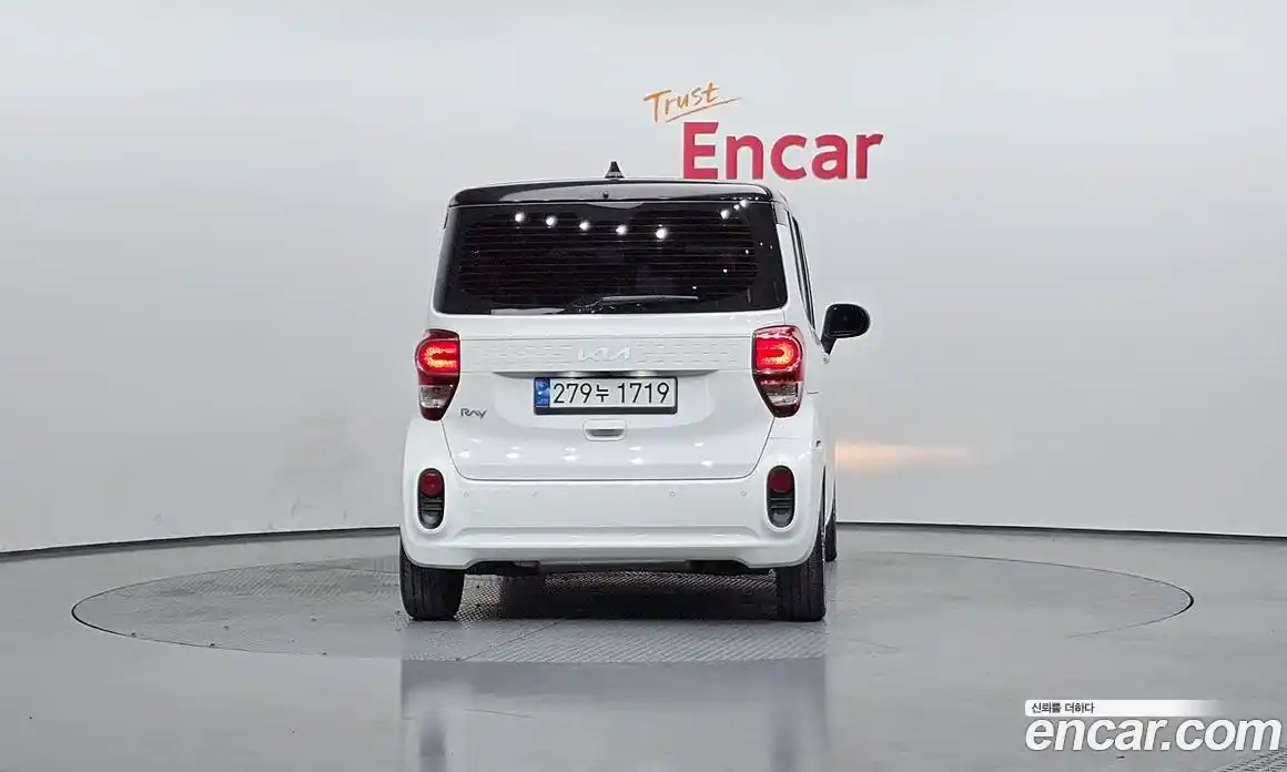 Kia Ray 2022 1.0 Автомат в Москве № 122739, фото 4