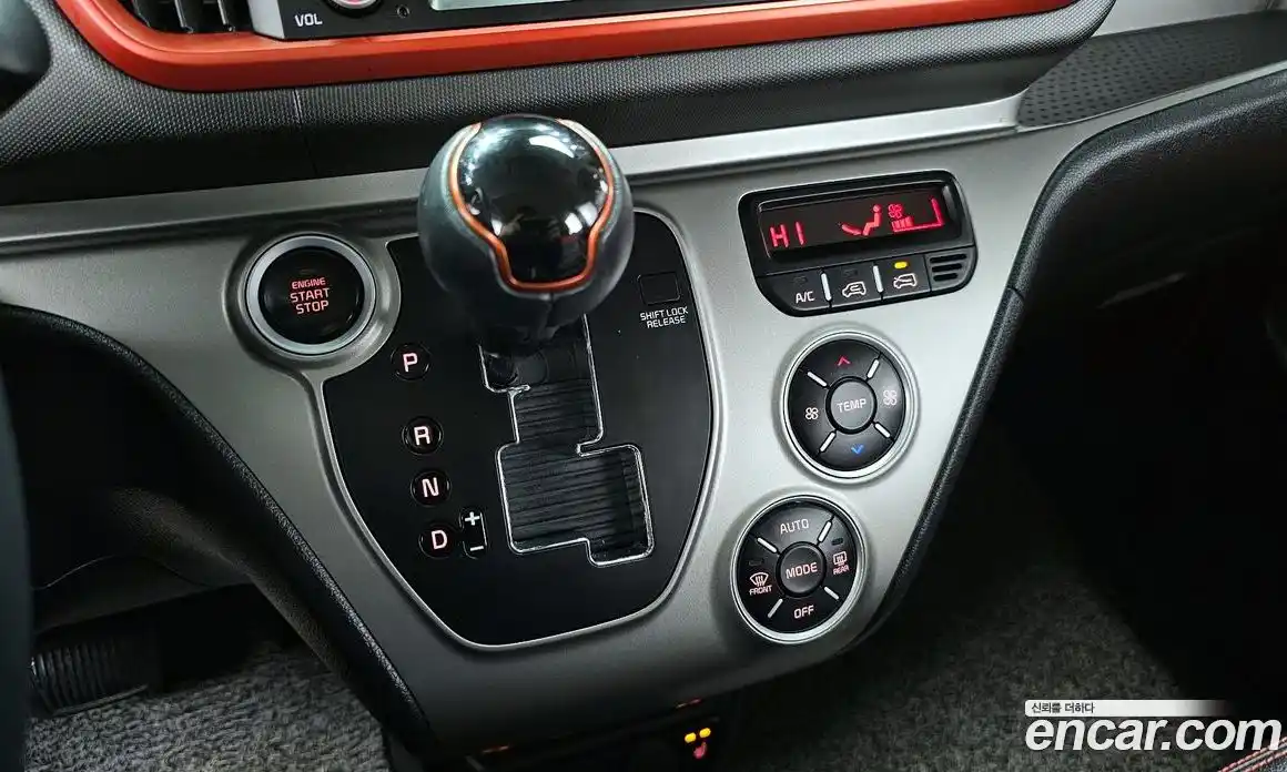 Kia Ray 2022 1.0 Автомат в Москве № 122739, фото 7