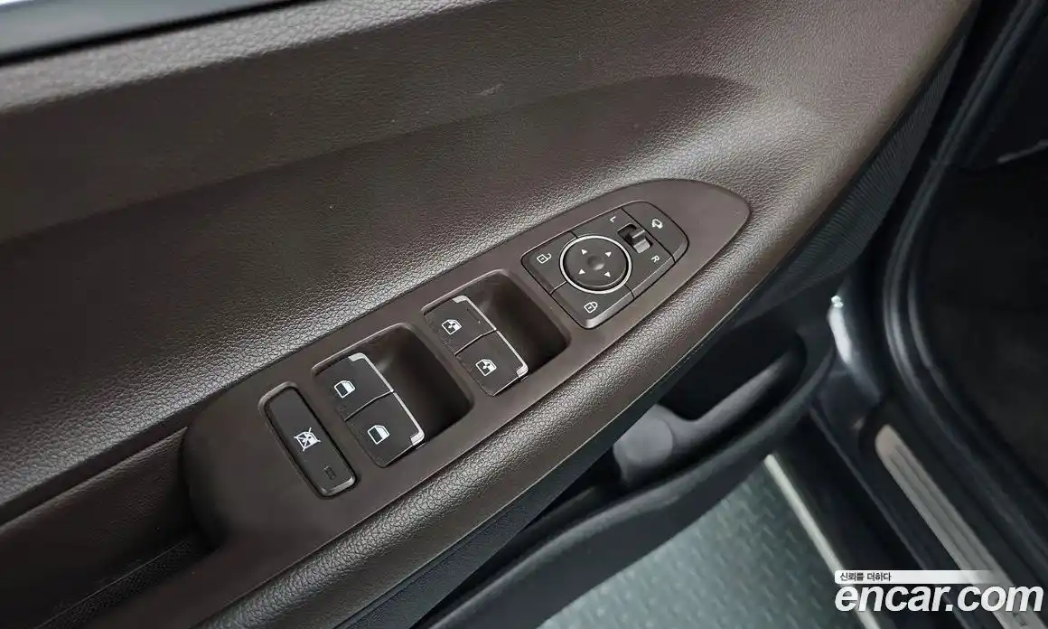 Hyundai Grandeur 2019 2.4 Автомат в Москве № 123695, фото 17