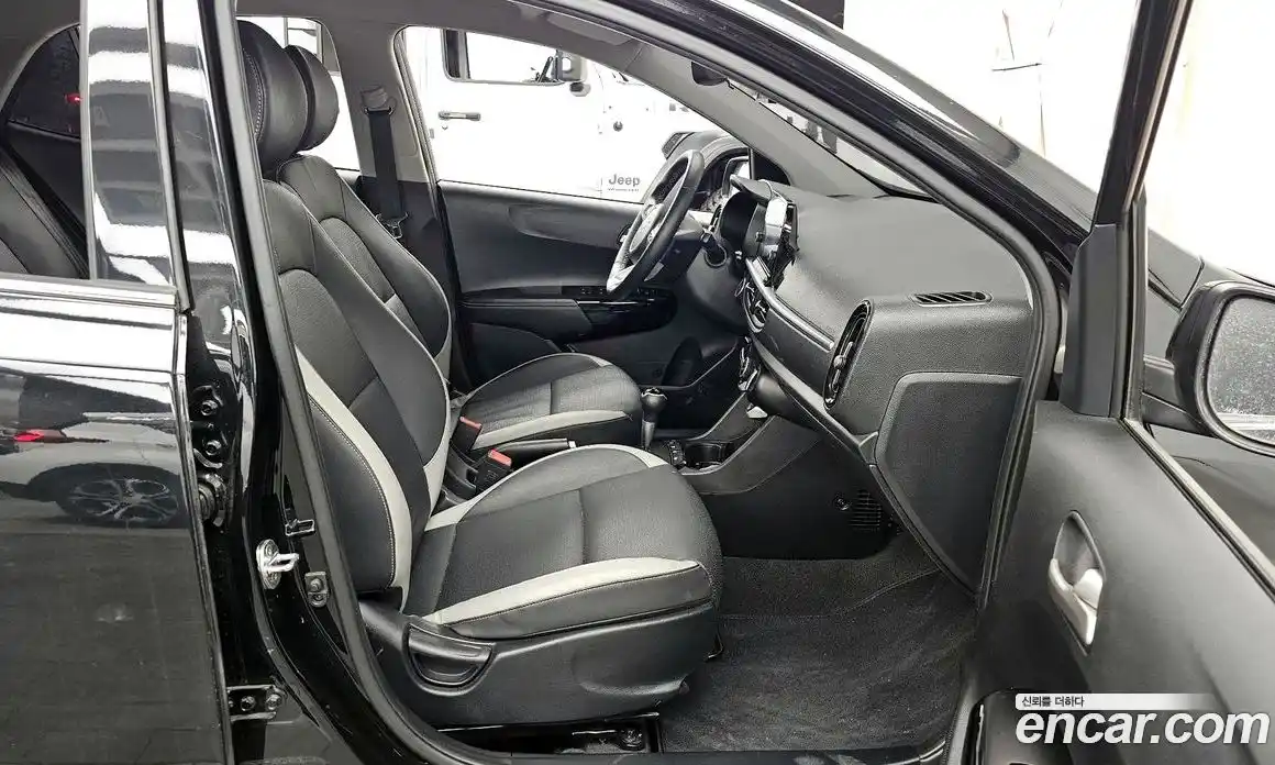 Kia Morning 2023 1.0 Автомат в Москве № 123999, фото 16