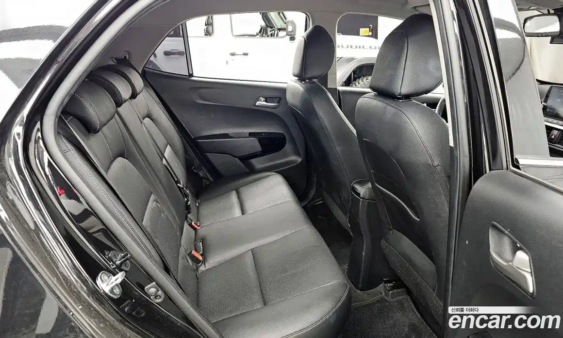 Kia Morning 2023 1.0 Автомат в Москве № 123999, фото 19