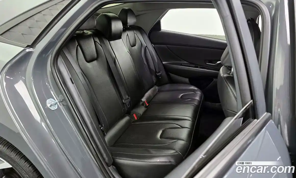 Hyundai Avante 2024 1.6 Автомат в Москве № 128167, фото 11