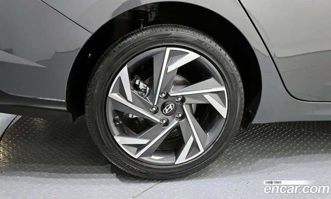 Hyundai Avante 2024 1.6 Автомат в Москве № 128167, фото 13