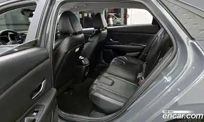 Hyundai Avante 2024 1.6 Автомат в Москве № 128167, миниатюра 6