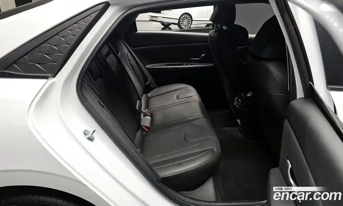 Hyundai Avante 2026 1.6 Автомат в Москве № 129682, фото 11