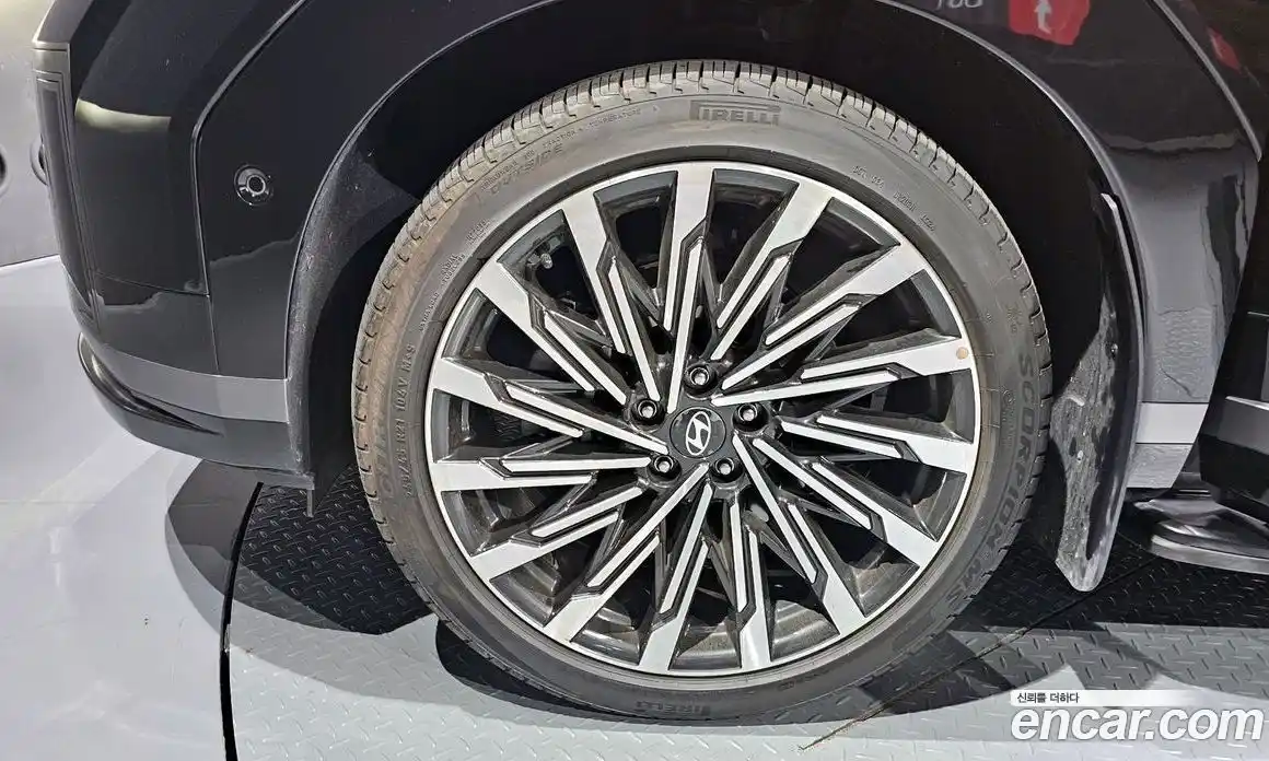 Hyundai Santa Fe 2025 2.5 Автомат в Москве № 129975, фото 15