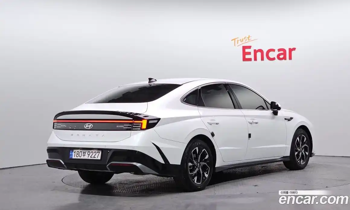 Hyundai Sonata 2025 2.0 Автомат в Москве № 130290, фото 2