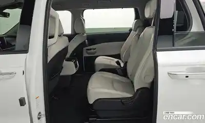 Kia Canival 2023 3.5 Автомат в Москве № 131214, миниатюра 12