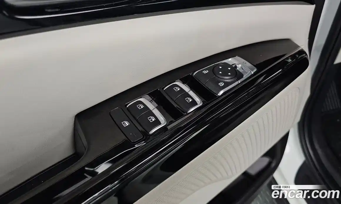 Kia Canival 2023 3.5 Автомат в Москве № 131214, фото 17