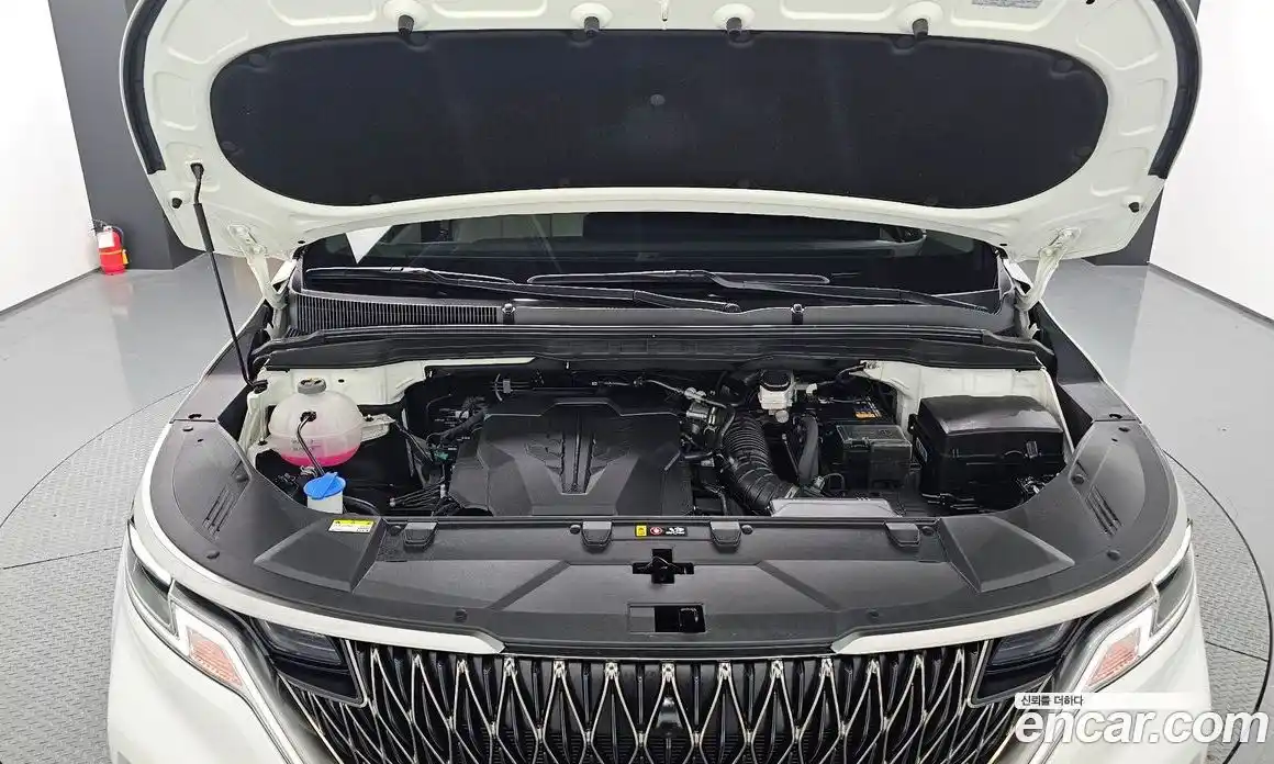 Kia Canival 2023 3.5 Автомат в Москве № 131214, фото 6