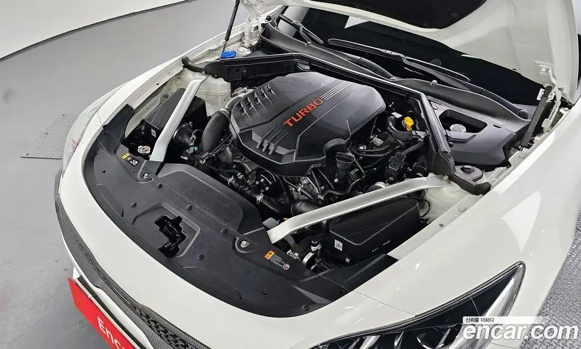 Kia Stinger 2023 3.3 Автомат в Москве № 132532, фото 7